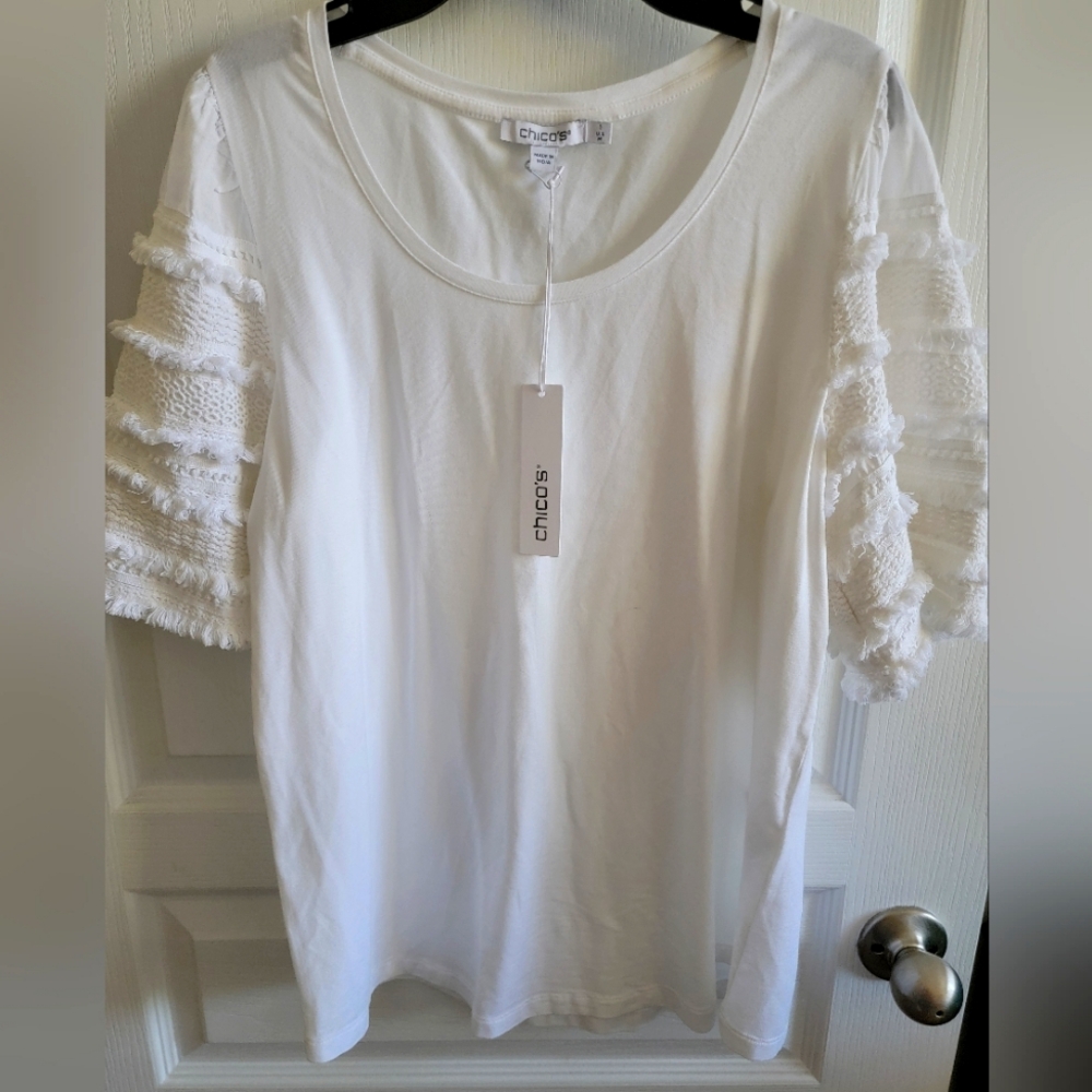 BEAUTIFUL textured white Top